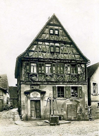 Das alte Stebbacher Rathaus (1755) in den 1930er Jahren